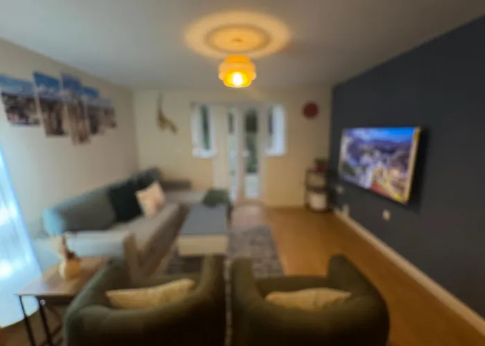 The Vogue Stay, 3 Bedrooms, 2 Bathrooms, Ideal For Jr & Oxford Hospitals, Free Carpark, Conveniently Located For Ring Road Access, 2 Miles From Oxford City Centre Easy Car & Bus Route
