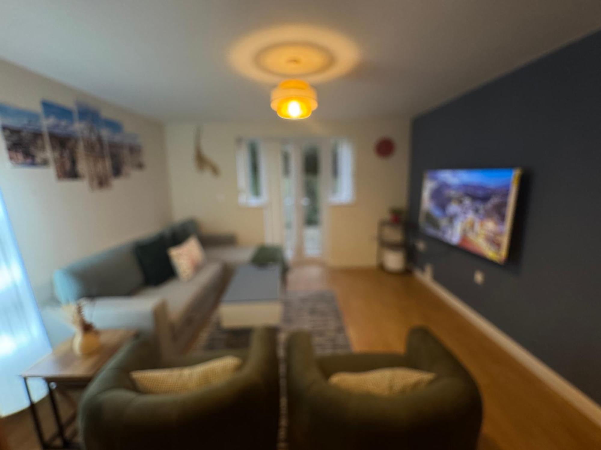 Apartment The Vogue Stay, 3 Bedrooms, 2 Bathrooms, Ideal For Jr & Hospitals, Free Carpark, Conveniently Located For Ring Road Access, 2 Miles From Centre Easy Car & Bus Route Oxford