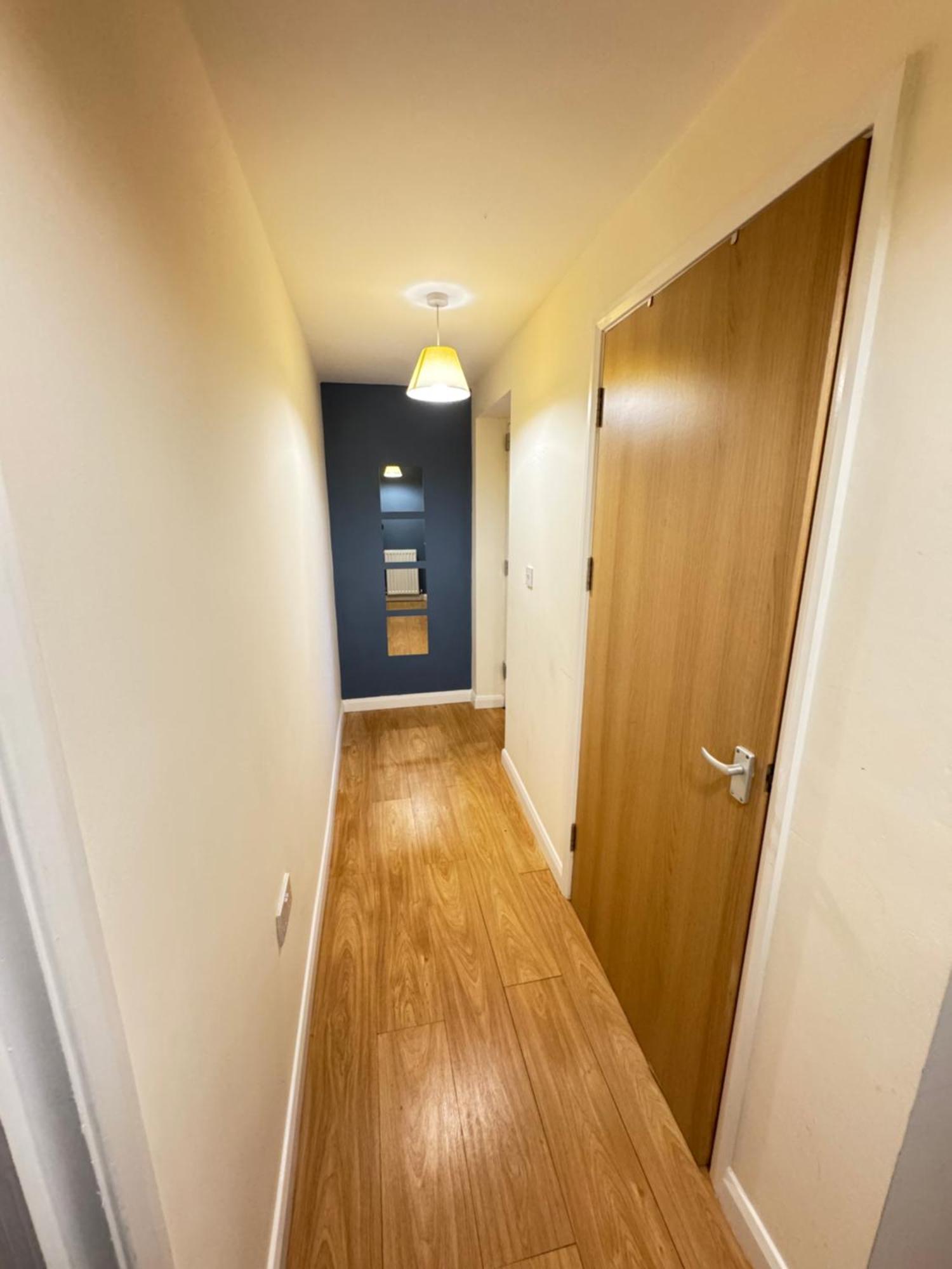 Apartment The Vogue Stay, 3 Bedrooms, 2 Bathrooms, Ideal For Jr & Hospitals, Free Carpark, Conveniently Located For Ring Road Access, 2 Miles From Centre Easy Car & Bus Route *