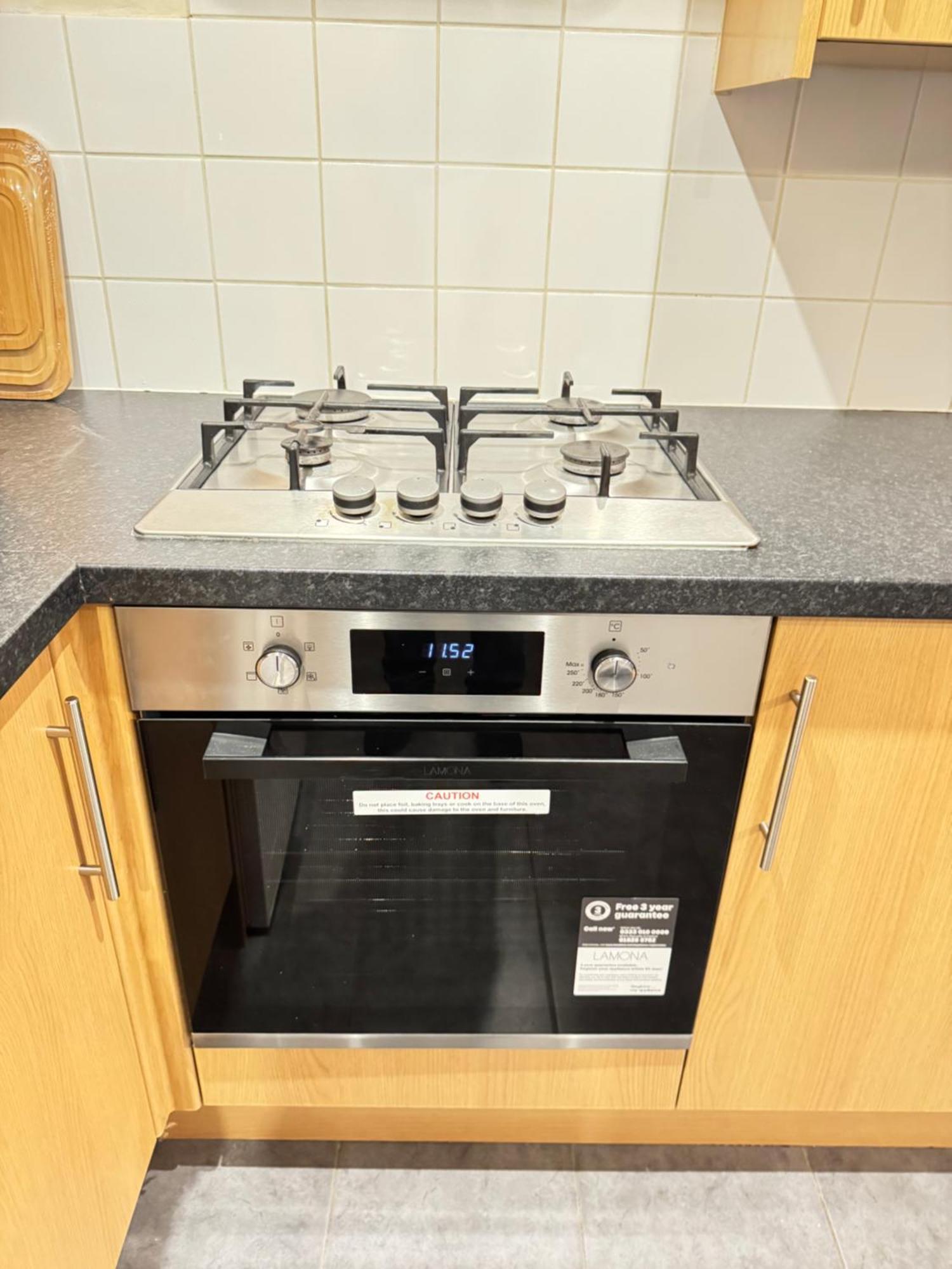 The Vogue Stay, 3 Bedrooms, 2 Bathrooms, Ideal For Jr & Hospitals, Free Carpark, Conveniently Located For Ring Road Access, 2 Miles From Centre Easy Car & Bus Route Apartment Oxford